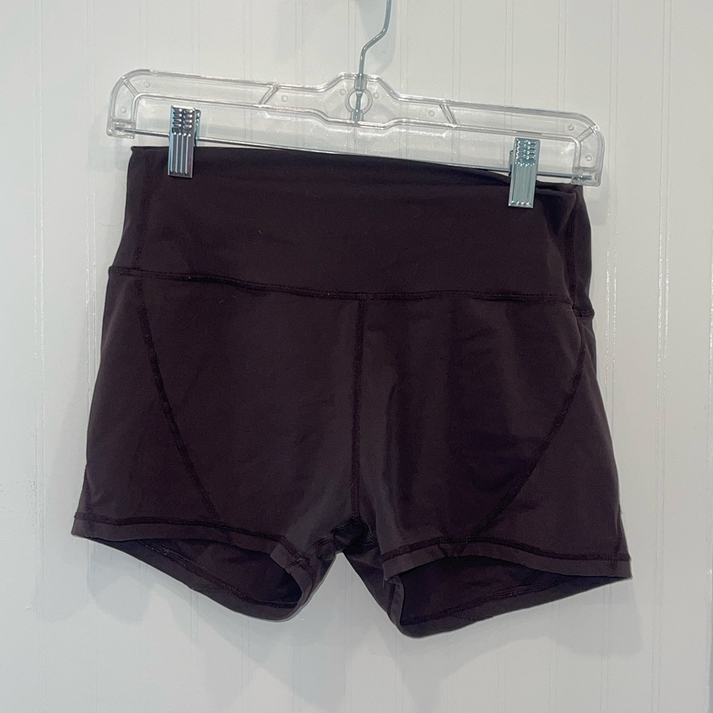 Born primitive shorts